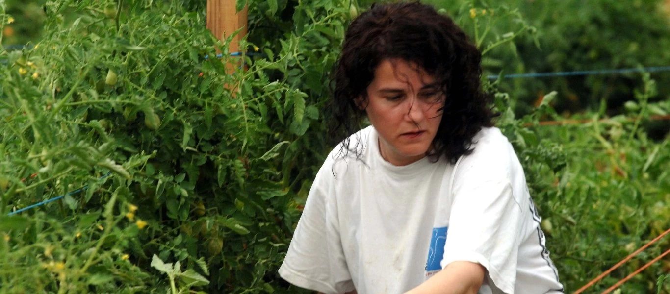 «Πάει περίπατο» το «επιτελικό κράτος» - Μειώνουν επιδόματα στις αγρότισσες για «λογιστικές διαφορές»!